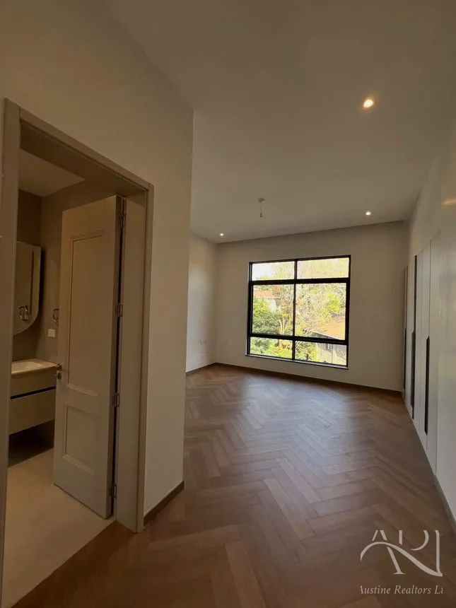 5 Bedroom Villa For Sale In Lavington – photo 11