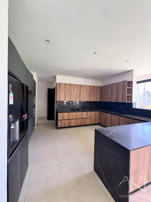 5 Bedroom Townhouse For Sale In Kyuna, Westlands – photo 4