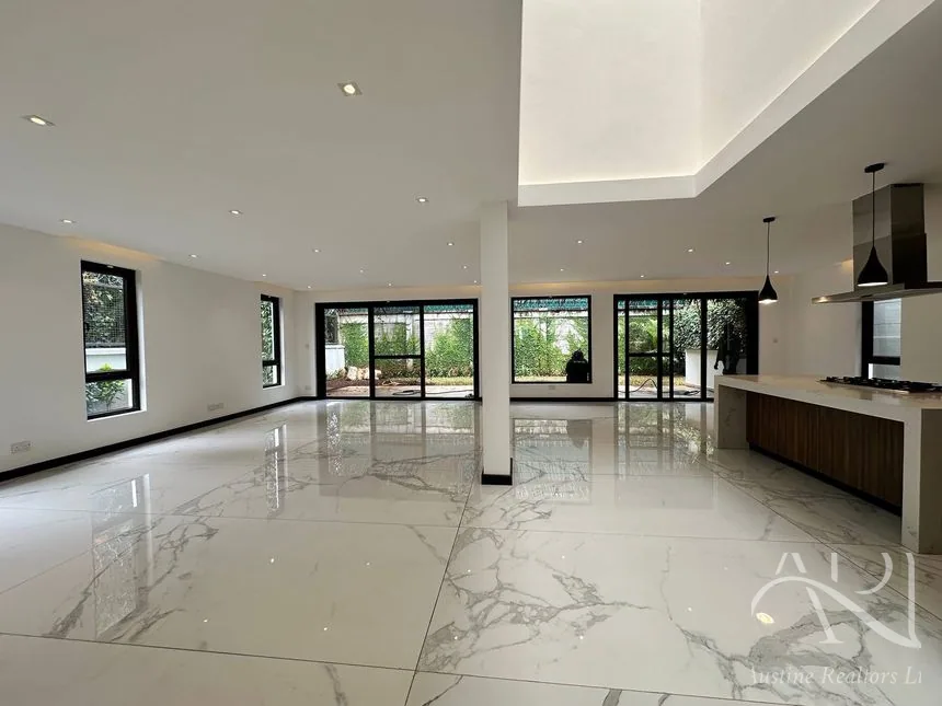 4 Bedroom Townhouse For Sale In Springvalley, Peponi Road – photo 4