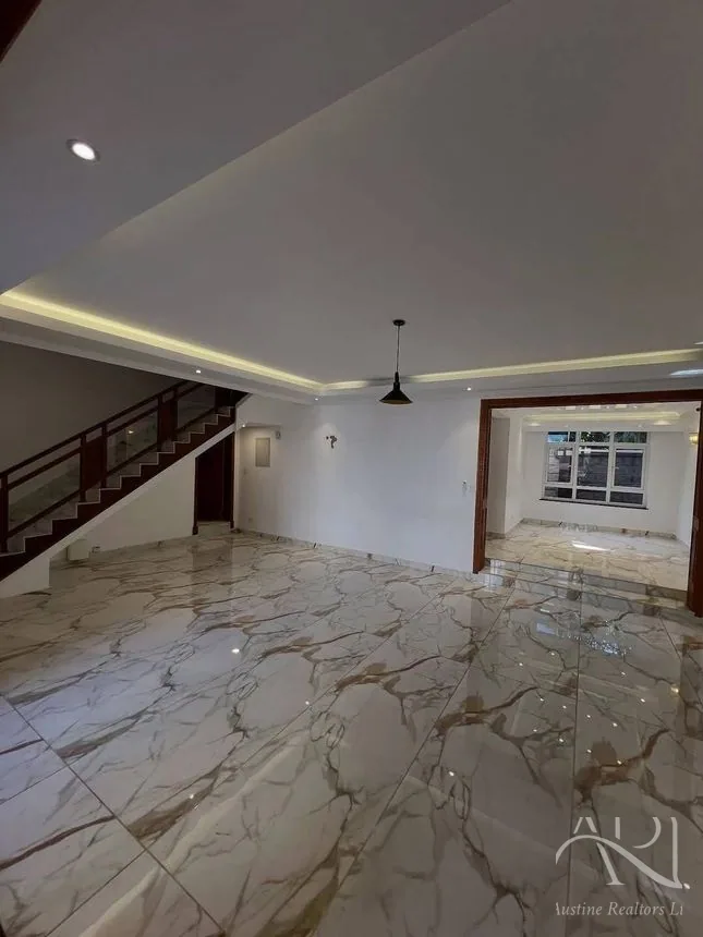 6 Bedroom Townhouse For Rent In Lavington, Chalbi Drive – photo 8